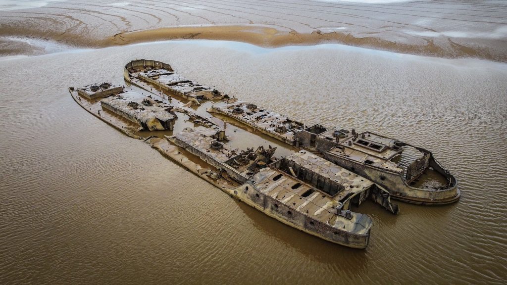 On the night of October 25th, 1960, in thick fog on a treacherous stretch of the River Severn near Sharpness Dock tragedy struck. Two oil tankers, the Arkendale H and Wastdale H, operated by John Harker Ltd, collided and hit a pillar of the Severn Railway Bridge, killing five sailors. 1002354811 fc9aa93fce5bb48e75e867bd1fb7e6fa09fb4ca6421617435febef8076d06faa d | 65 years on: Remembering the Severn Railway Bridge disaster
