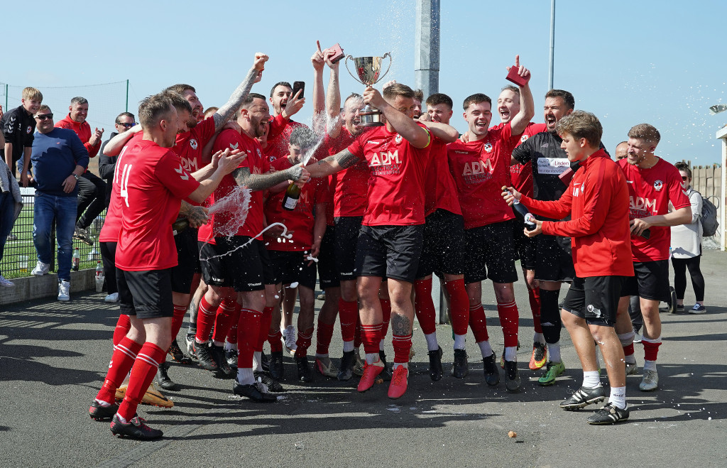 Long-serving Ben Powell has stepped down from his role as boss at County League outfit Chalford AFC. DSC00766 1 1 | Chalford legend Ben Powell calls time on glittering career as boss