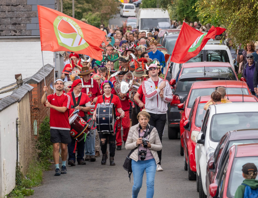 Pictures Horns on Horns Road Stroud Times