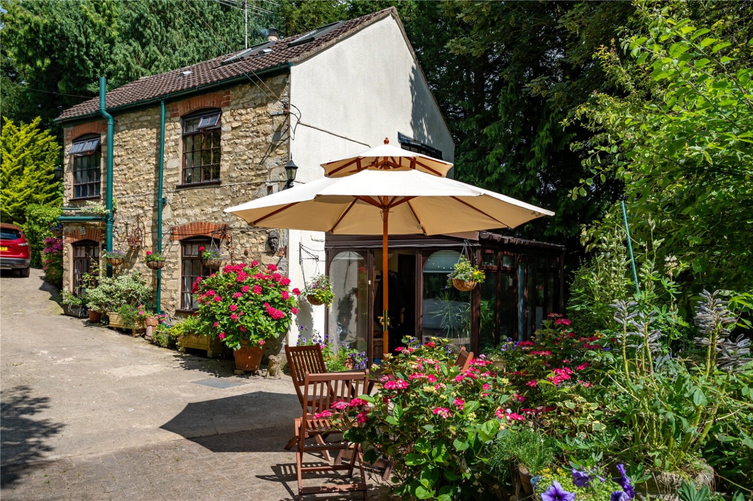 Home Of The Week From The Property Centre Butterrow Hill Stroud Home of the week from the property centre butterrow hill stroud